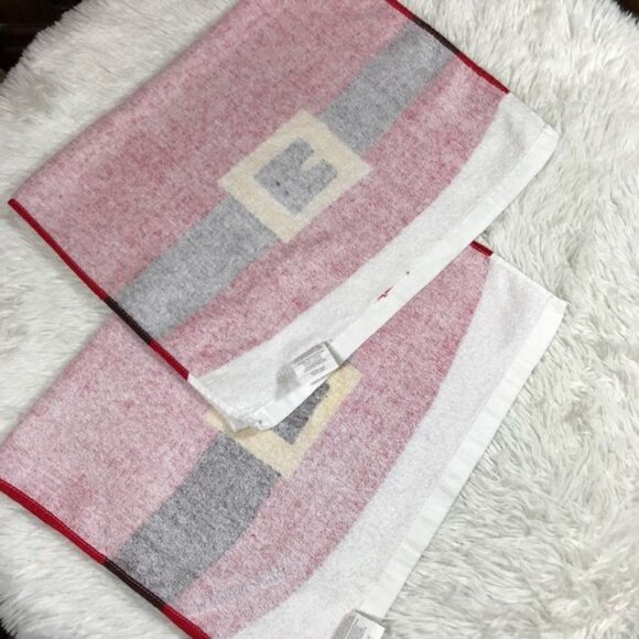 Set of 2 Holiday Time Santa's Belt 100% Cotton Towels - Picture 5 of 6